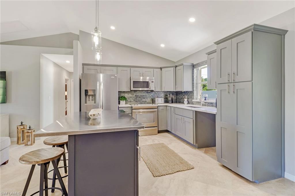 GOLDEN GATE ESTATES - Residential