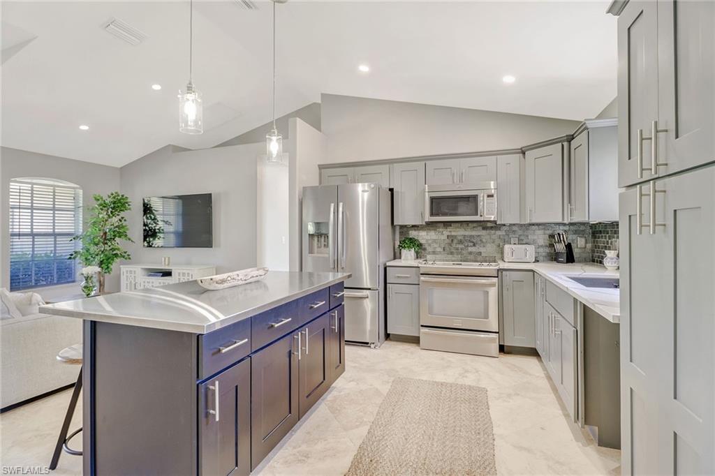 GOLDEN GATE ESTATES - Residential