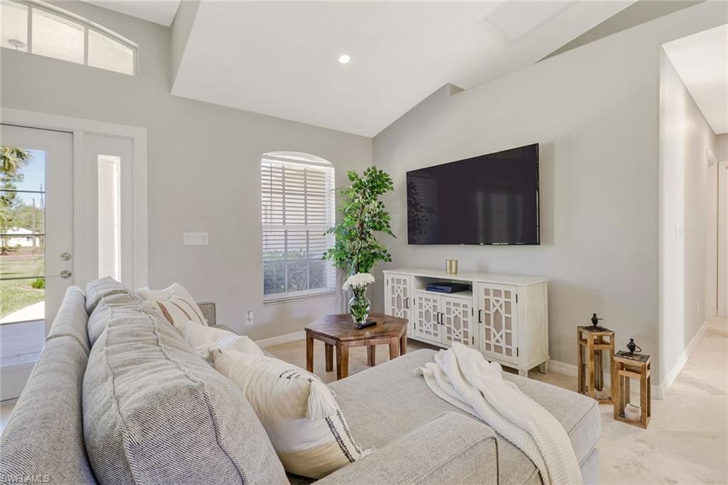 GOLDEN GATE ESTATES - Residential