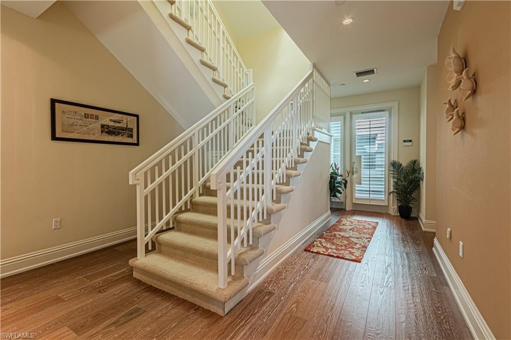 1001 10th AVE S 211