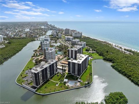 15 Bluebill AVE 1105 NAPLES FL 34108