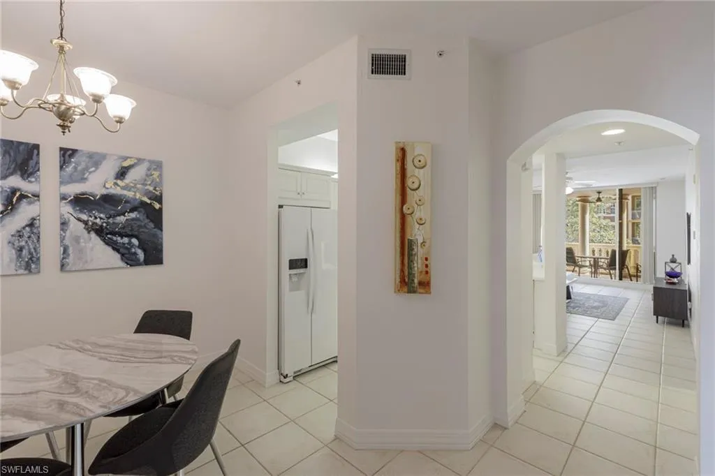 Naples, Florida 34102, United States, 2 Bedrooms Bedrooms, ,2 BathroomsBathrooms,Residential,Active,133430