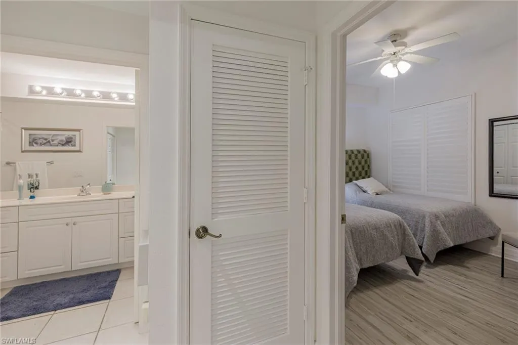 Naples, Florida 34102, United States, 2 Bedrooms Bedrooms, ,2 BathroomsBathrooms,Residential,Active,133430