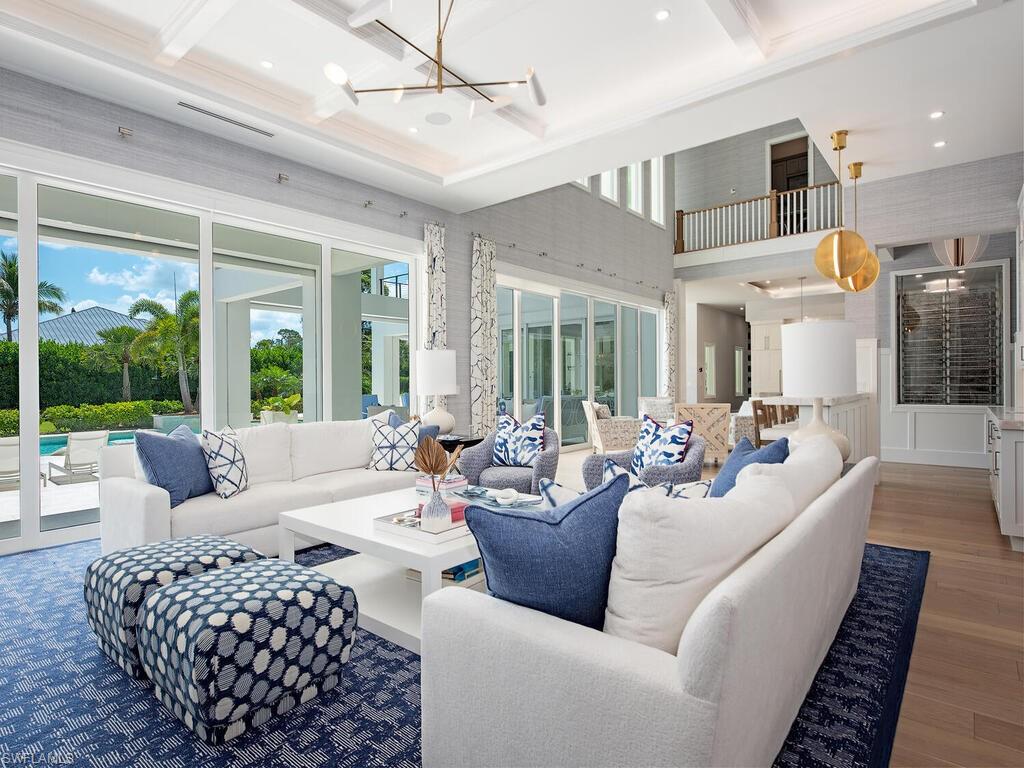 PINE RIDGE - Residential