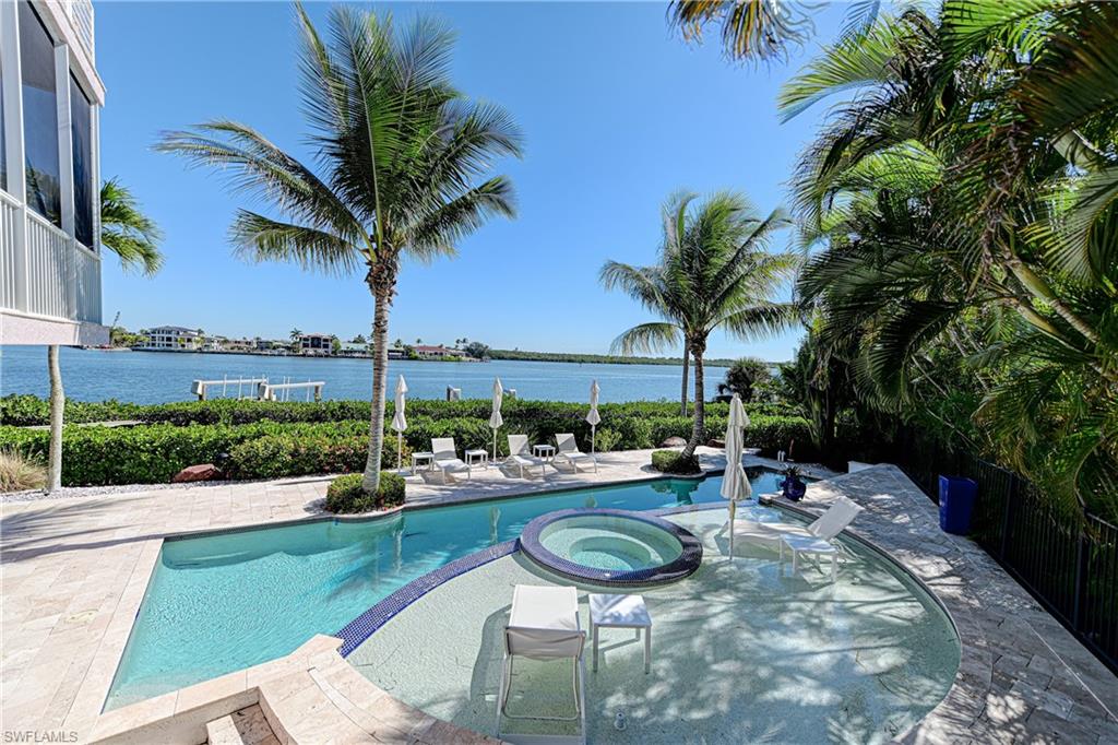 SOUTHPORT ON THE BAY - Residential