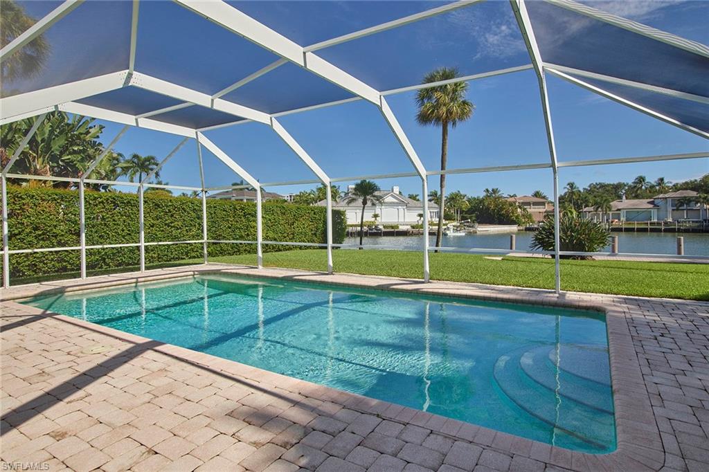 MOORINGS - Residential