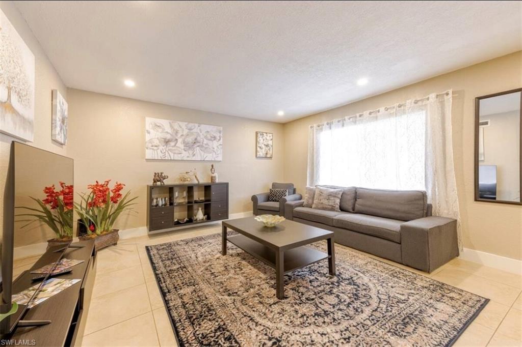 ABACO BAY - Residential Lease