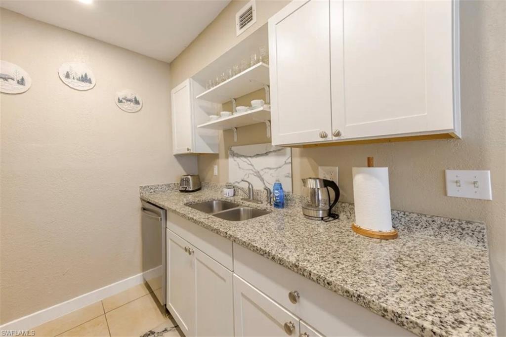 ABACO BAY - Residential Lease