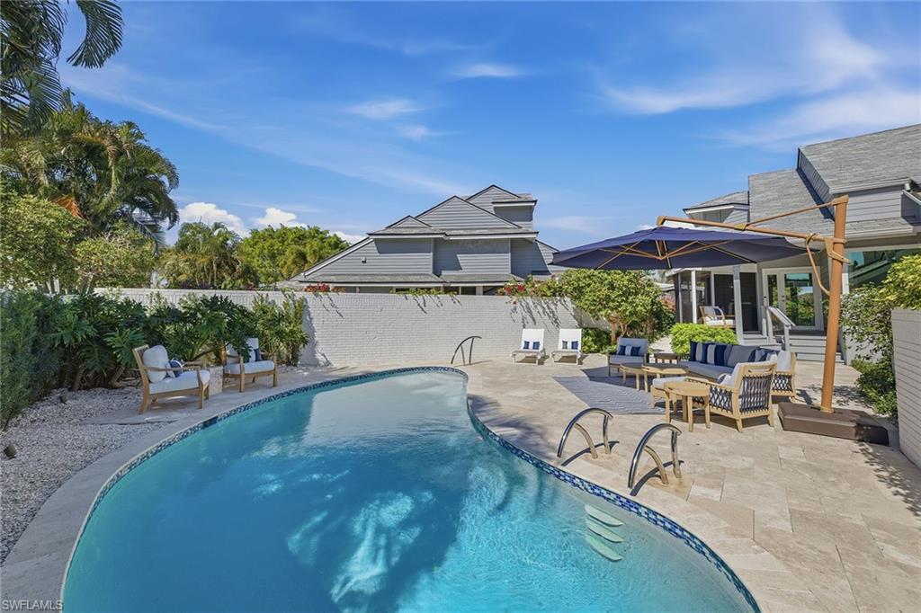 BRIDGE WAY VILLAS - Residential