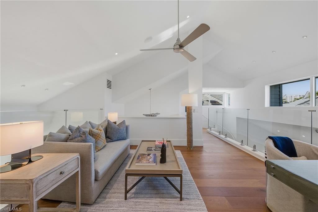 BRIDGE WAY VILLAS - Residential