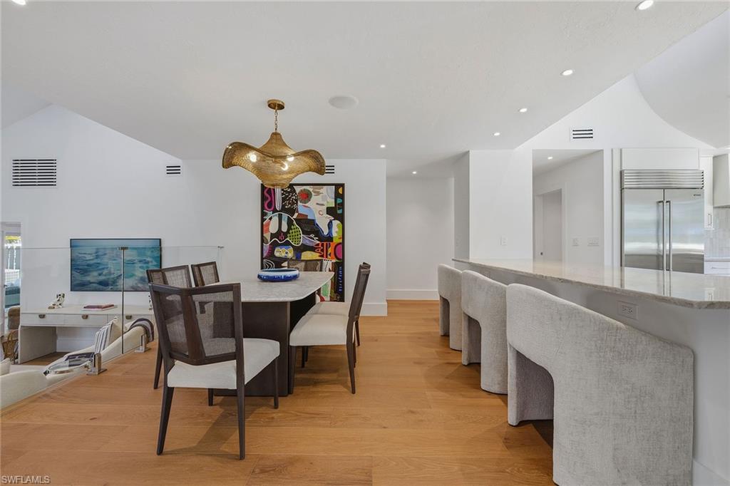 BRIDGE WAY VILLAS - Residential