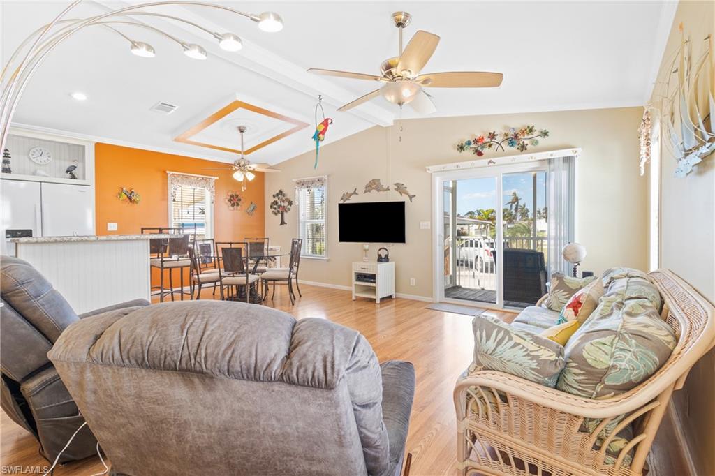 THUNDERBIRD MOBILE HOMES - Residential