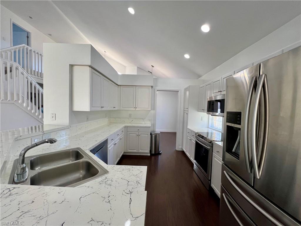 THREE OAKS - Residential Lease