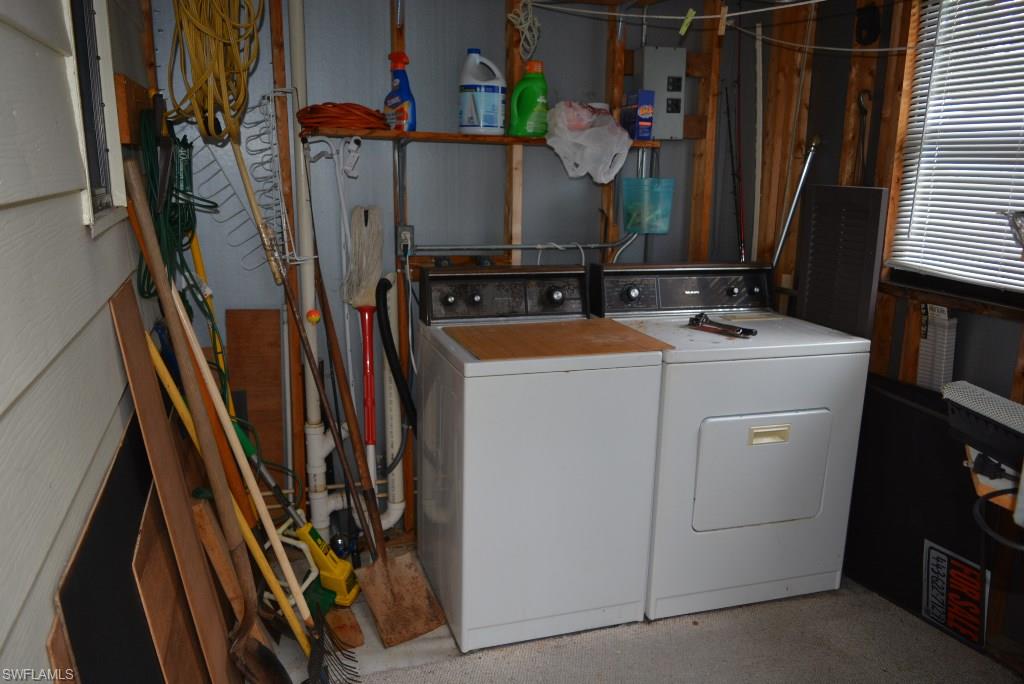 LAKE FAIRWAYS COUNTY CLUB - Residential