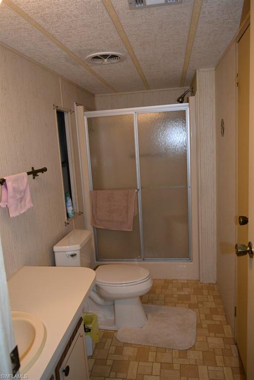 LAKE FAIRWAYS COUNTY CLUB - Residential