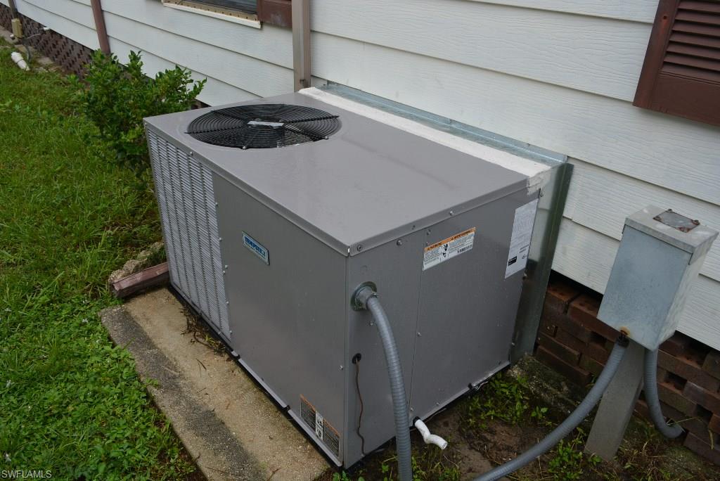 LAKE FAIRWAYS COUNTY CLUB - Residential