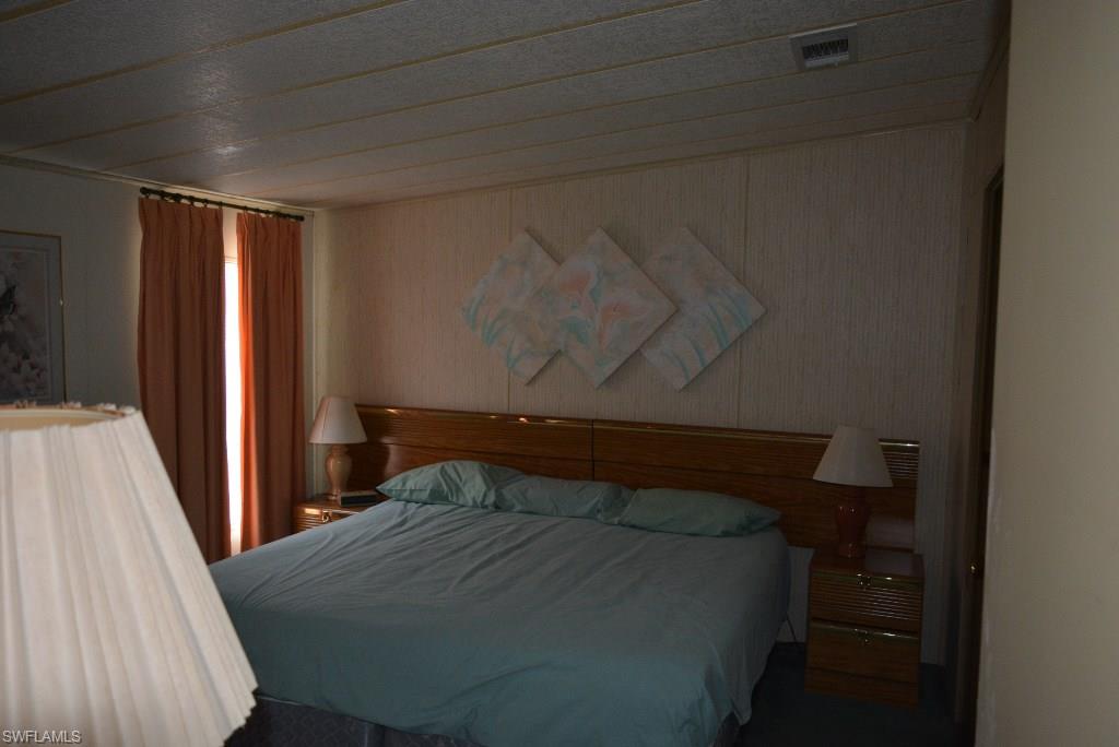 LAKE FAIRWAYS COUNTY CLUB - Residential