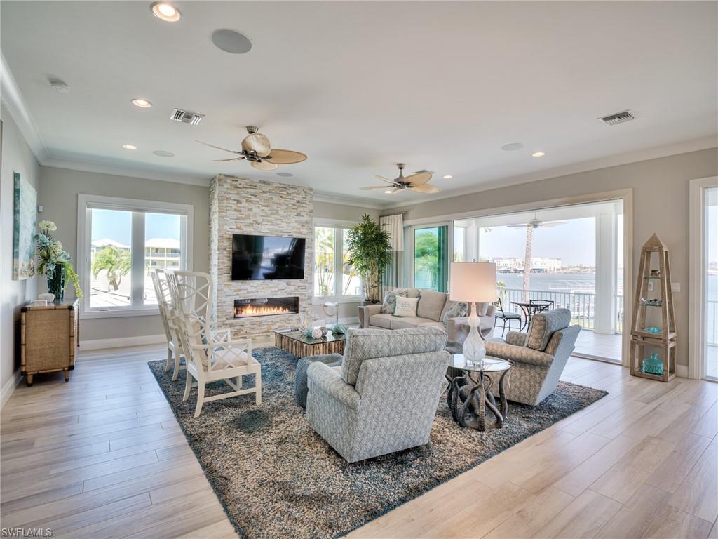 HILLS T.P. - Residential