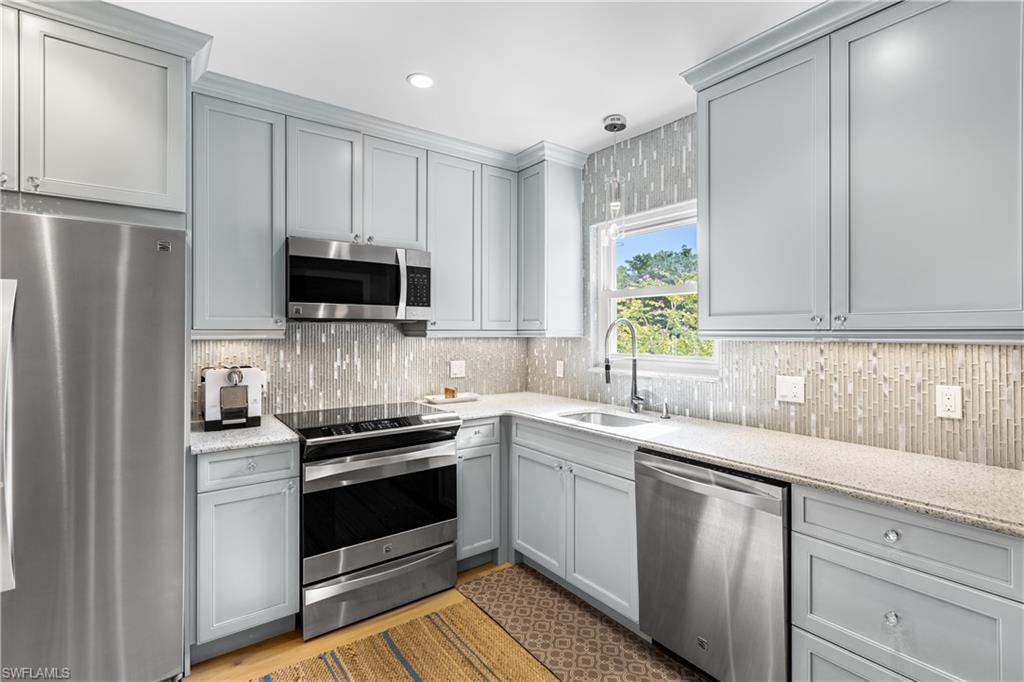 CHATELAINE - Residential