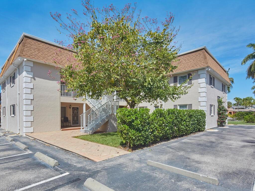 CHATELAINE - Residential