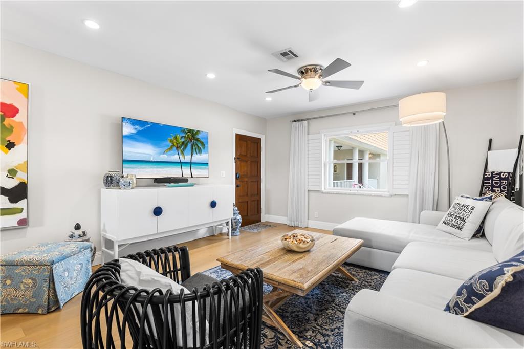 CHATELAINE - Residential