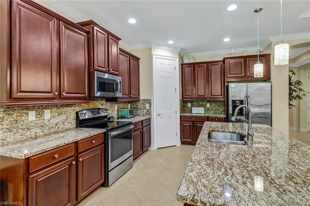 MAGNOLIA LANDING - Residential