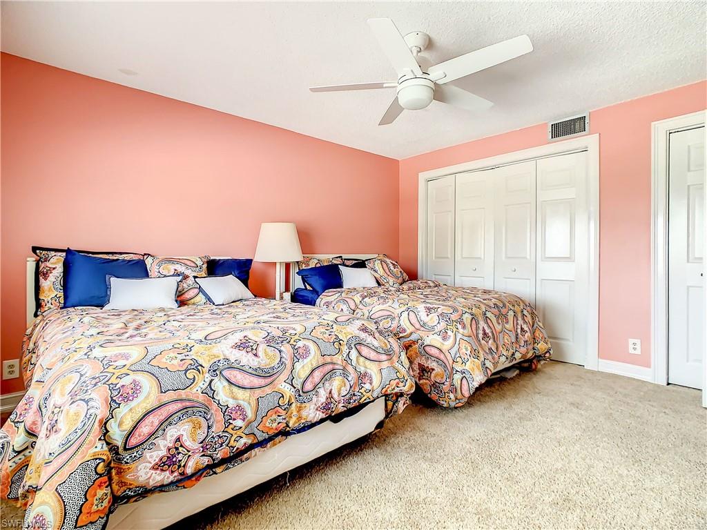 GLADES COUNTRY CLUB - Residential