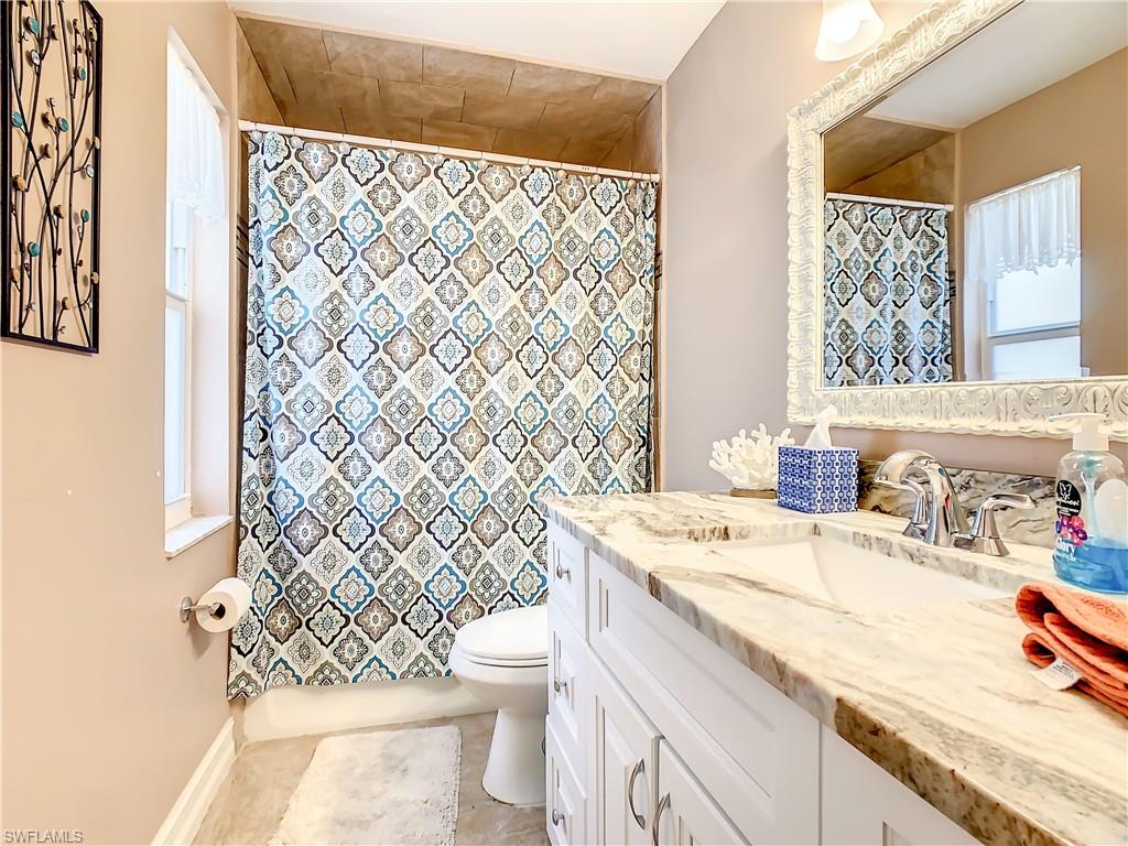 GLADES COUNTRY CLUB - Residential