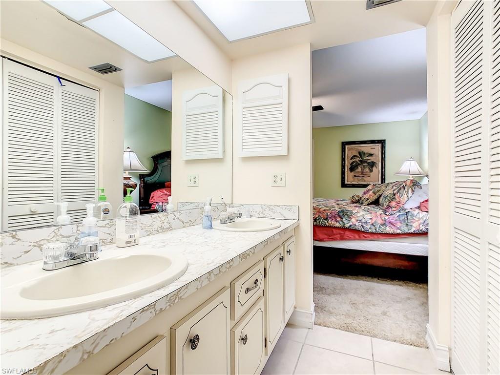 GLADES COUNTRY CLUB - Residential