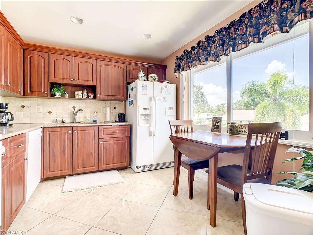 GLADES COUNTRY CLUB - Residential