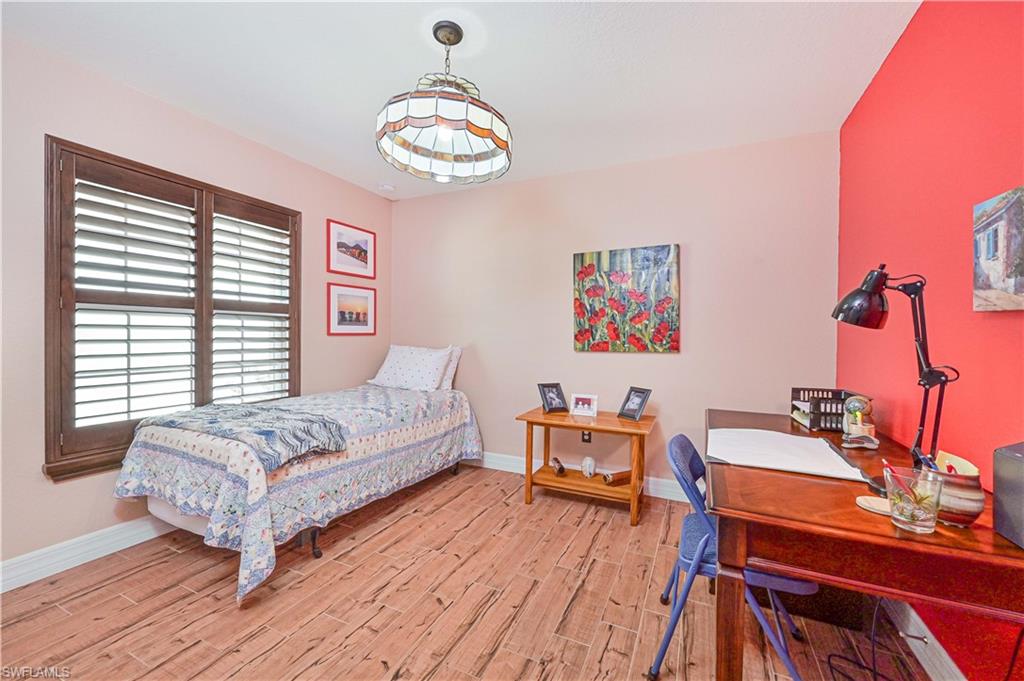 BOTANICA LAKES - Residential