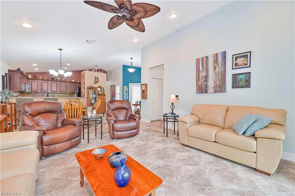 BOTANICA LAKES - Residential