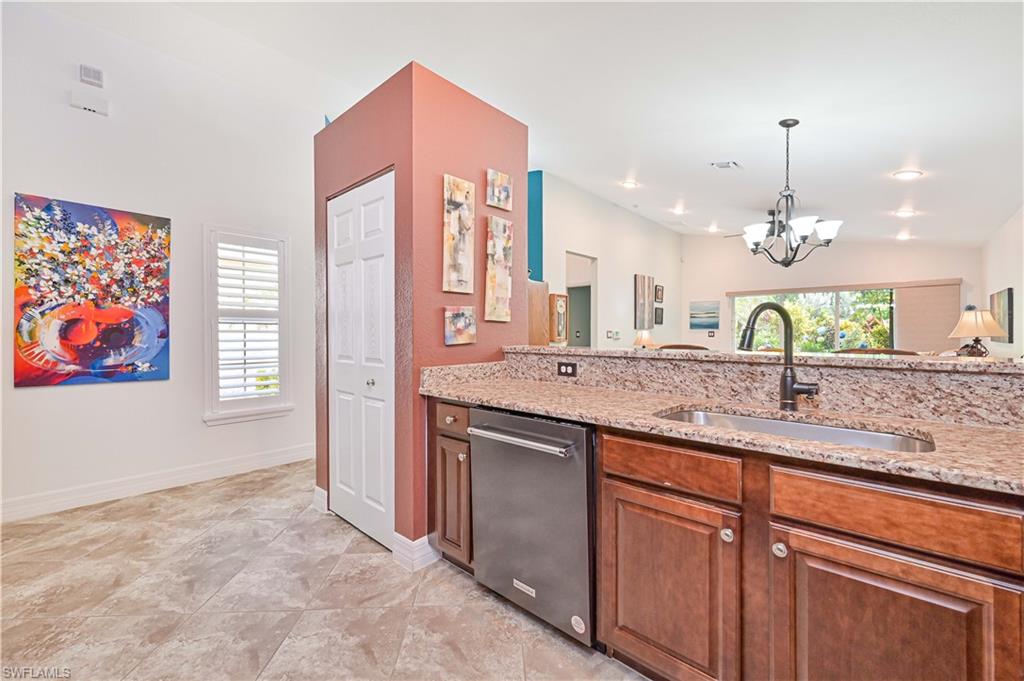 BOTANICA LAKES - Residential