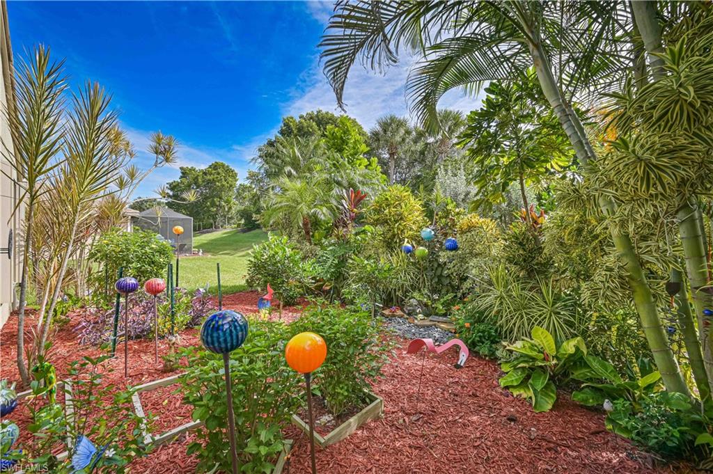 BOTANICA LAKES - Residential