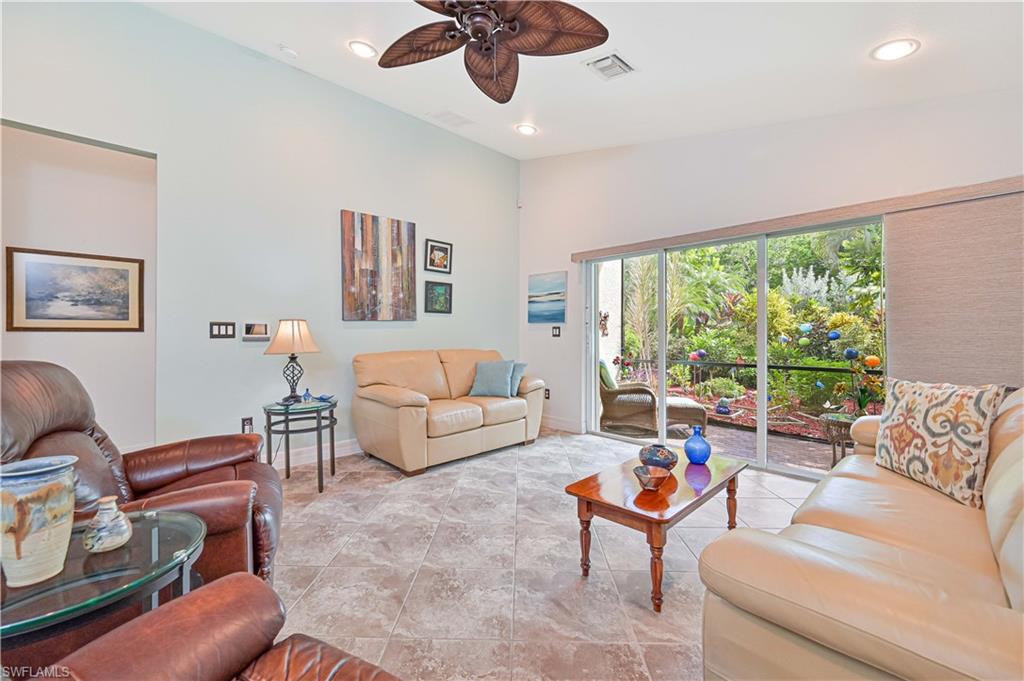 BOTANICA LAKES - Residential