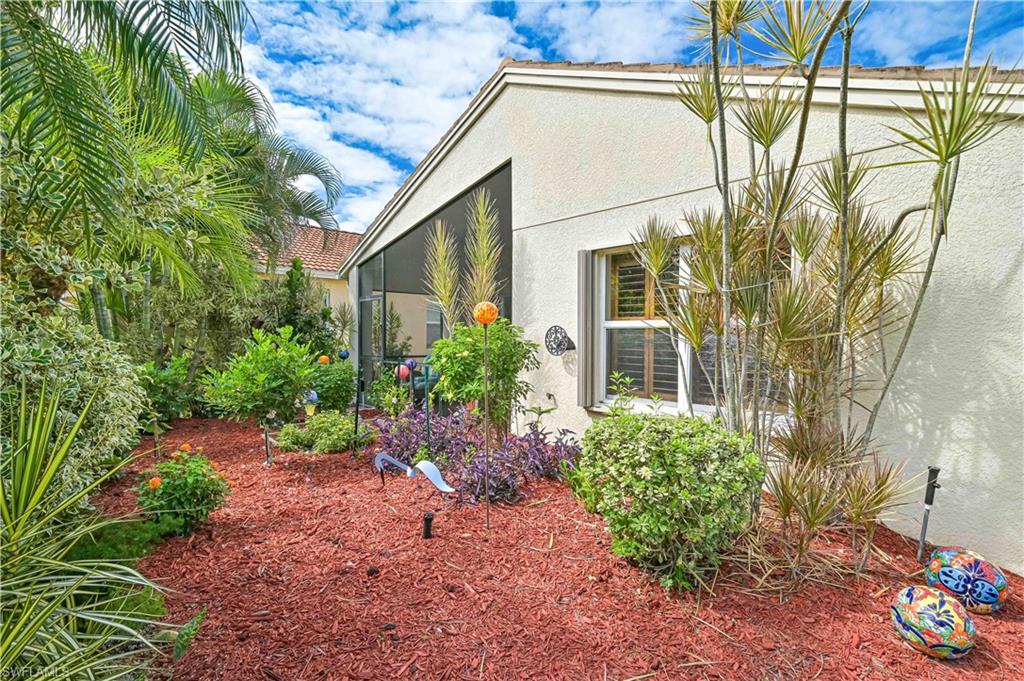 BOTANICA LAKES - Residential