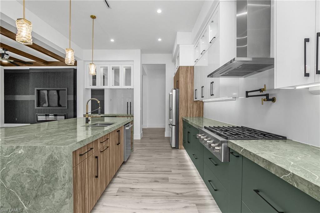 OAKES ESTATES - Residential