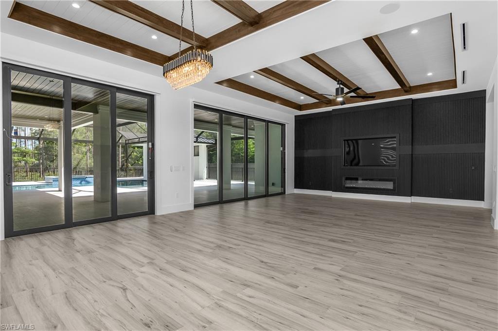 OAKES ESTATES - Residential