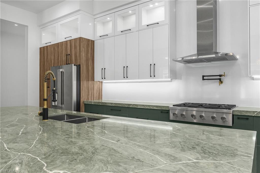 OAKES ESTATES - Residential