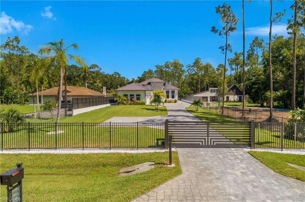 OAKES ESTATES - Residential