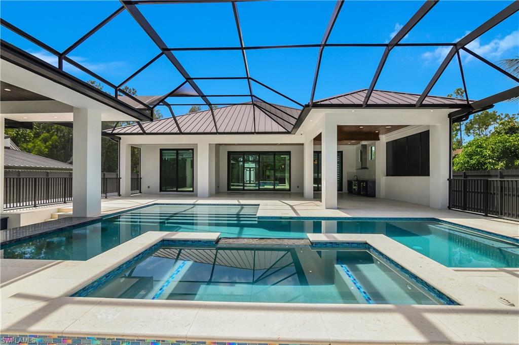 OAKES ESTATES - Residential