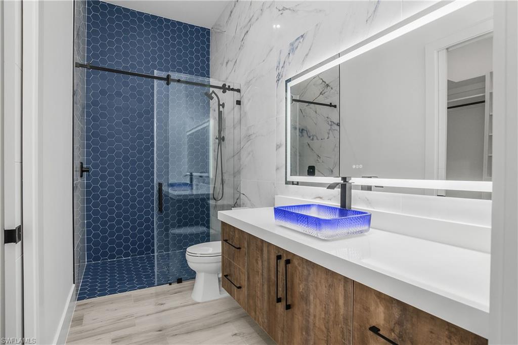 OAKES ESTATES - Residential