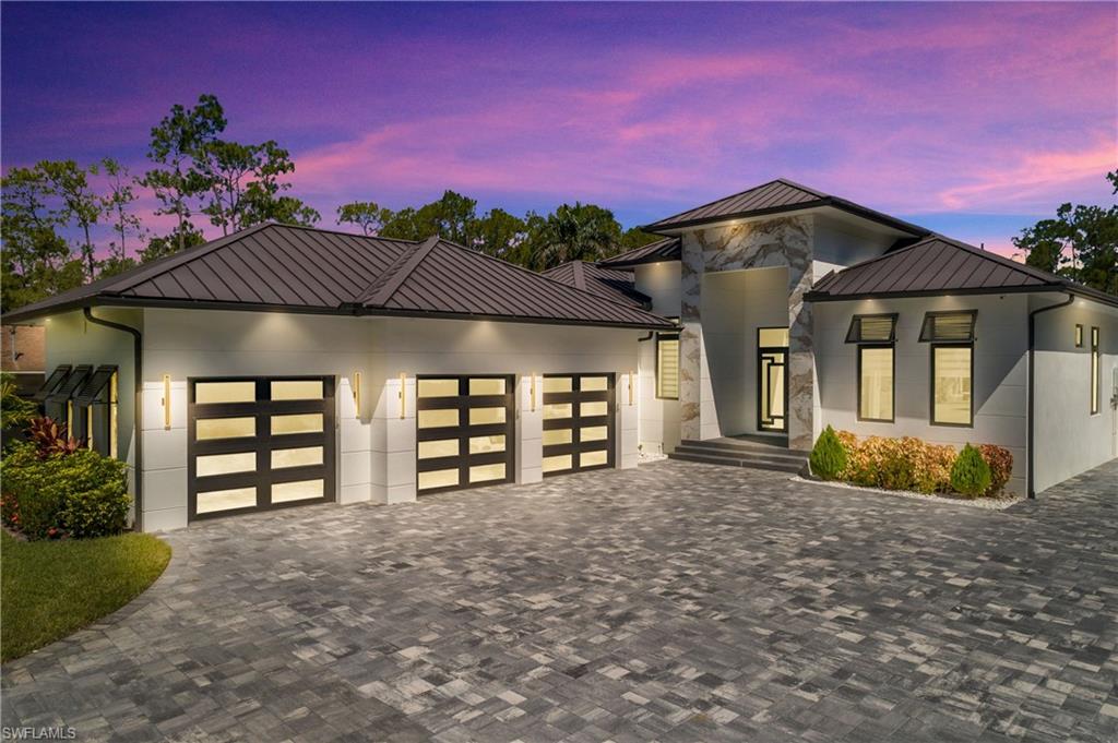 OAKES ESTATES - Residential