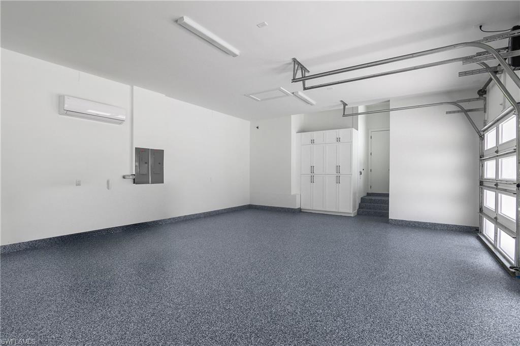 OAKES ESTATES - Residential