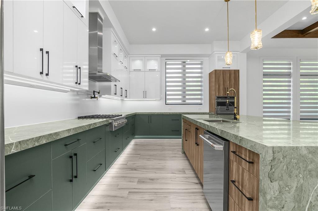 OAKES ESTATES - Residential