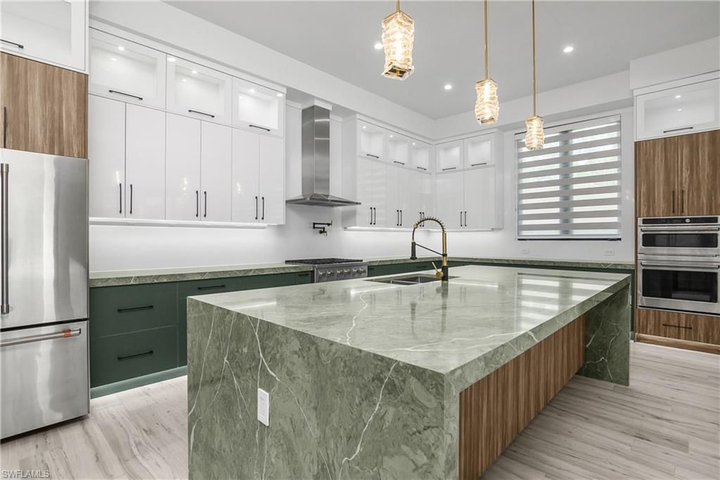 OAKES ESTATES - Residential