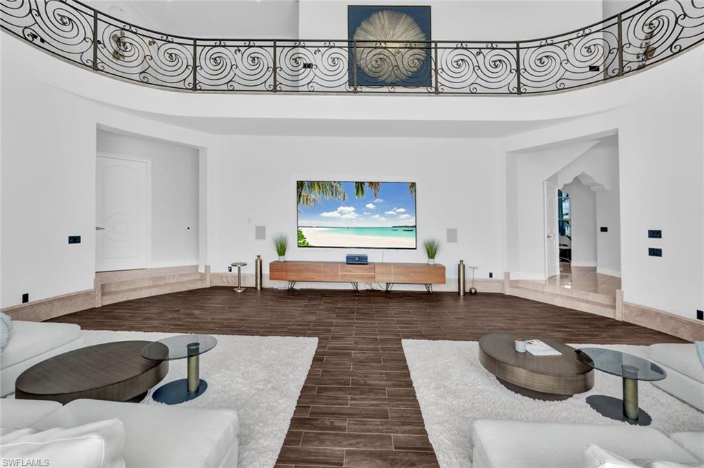 CAPE ROYAL - Residential