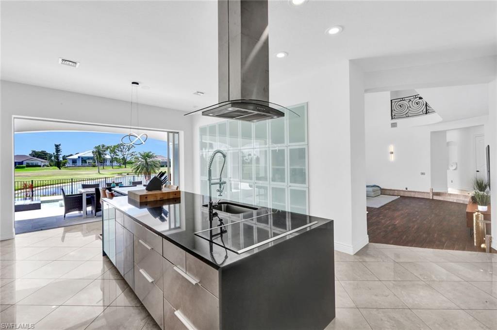 CAPE ROYAL - Residential