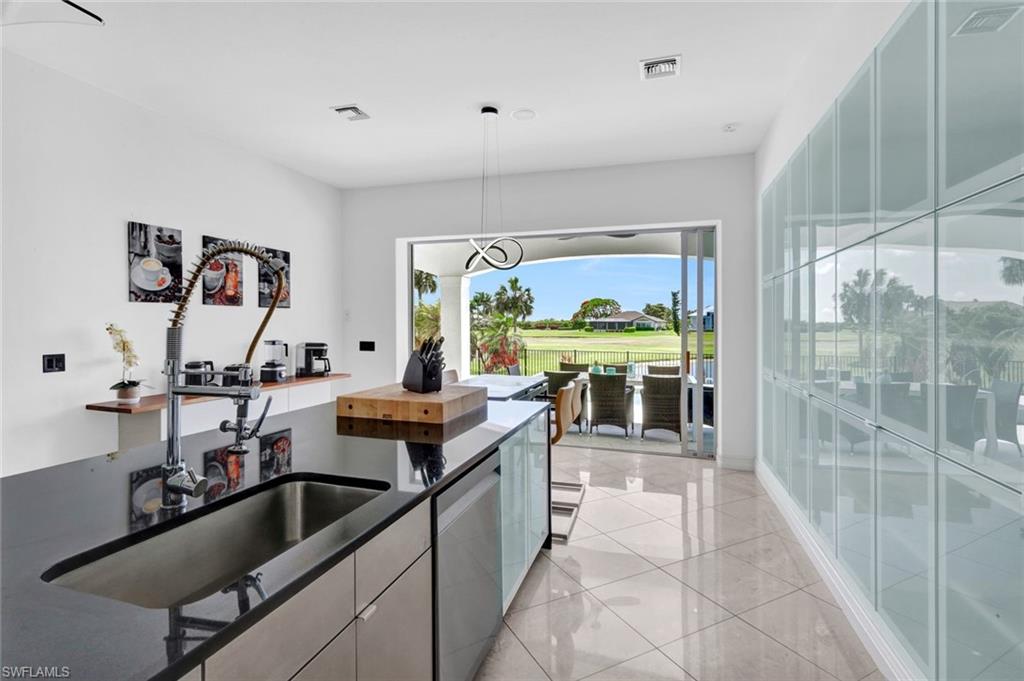 CAPE ROYAL - Residential
