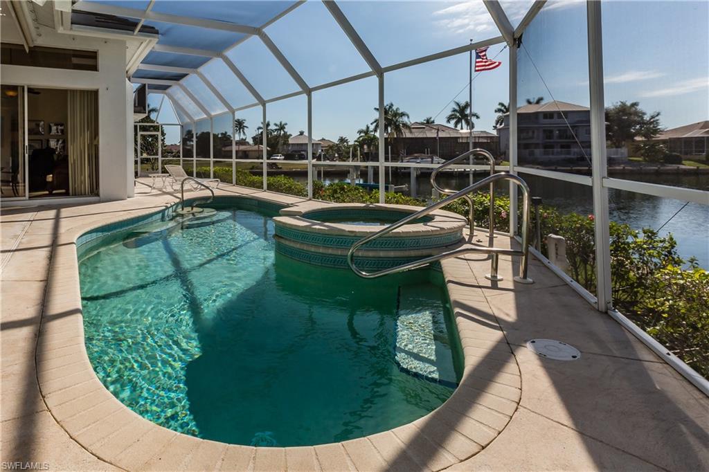 MARCO BEACH - Residential